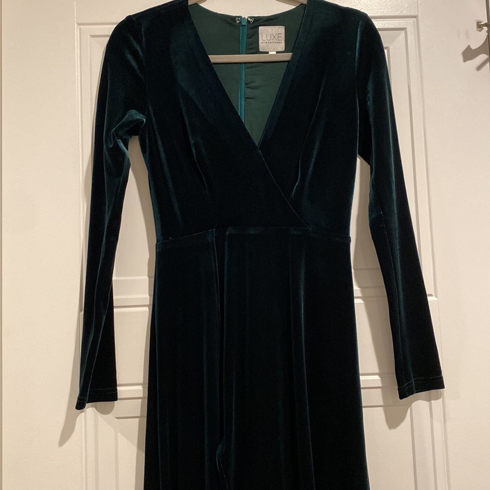 Dress - Picture 3 of 4